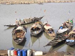 The bank of the Niger River in Mopti