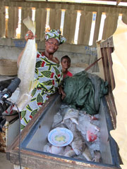 Le marché aux poissons dans le port de Cotonou