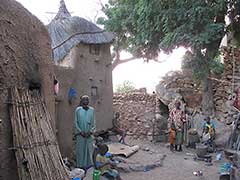 Un foyer dogon.