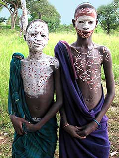 La scarification chez les Surma est impressionante !