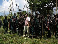 Les Surmas de la vallée de l'Omo