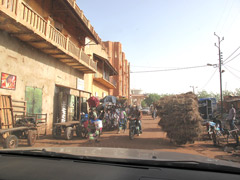 Mopti : centre-ville près du port