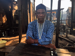 Makoko : Un des maires de la ville : Originaire de Ganvié, en République du Bénin, voisine du Nigeria.