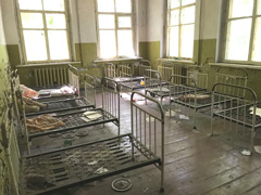 Une crèche dans l’ancienne cité évacuée de Zalissya