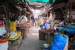 ナイジェリアの経済首都ラゴスの市場