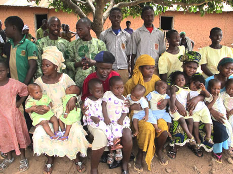 世界一双子の出生率が高い町の一つ：ナイジェリアのヨルバ人：ヨルバ族の双子